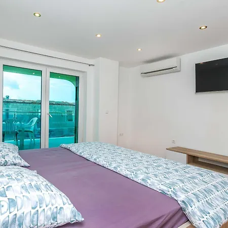 Apartments Road Star Dugi Rat Exterior foto