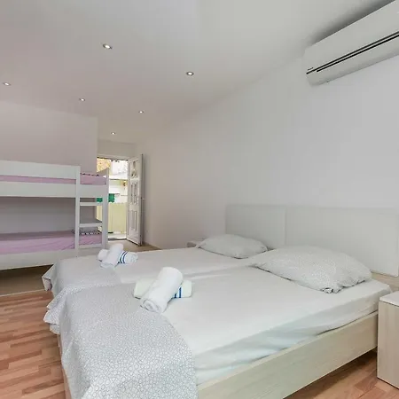 Apartments Road Star Dugi Rat Exterior foto