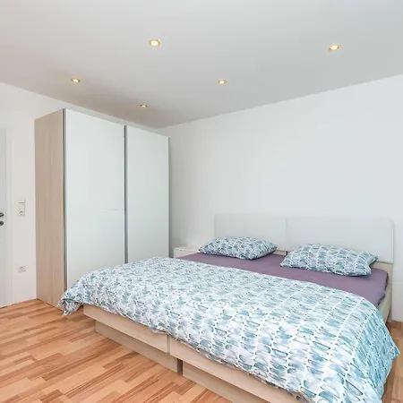 Apartments Road Star Dugi Rat Exterior foto