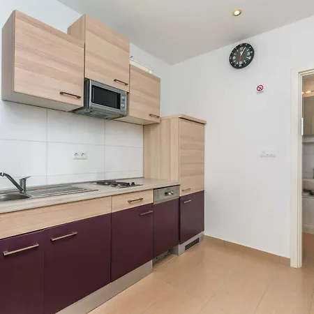 Apartments Road Star Dugi Rat Exterior foto